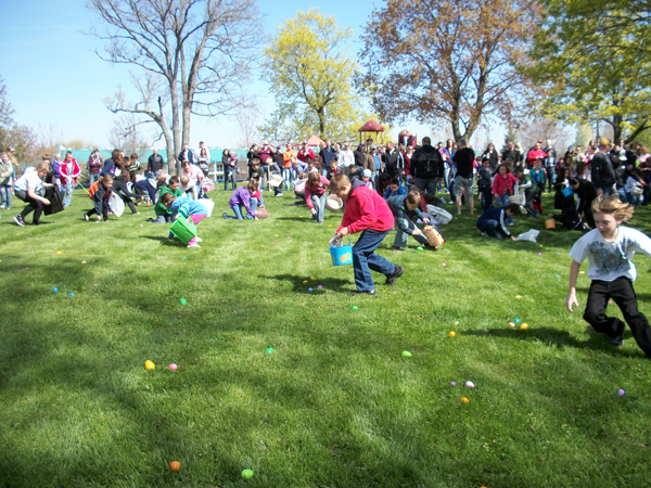 Lake Geneva Jaycees Easter Egg Hunt 2012